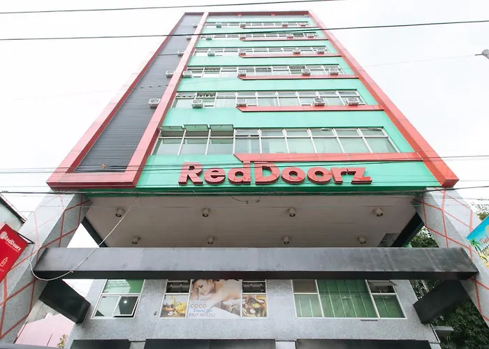 Hotel Reddoorz Near Quiapo Church Manila