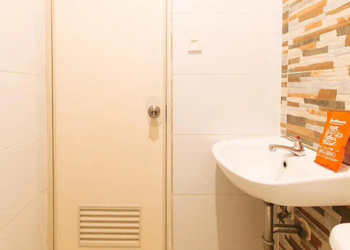 Hotel Reddoorz Near Quiapo Church Manila