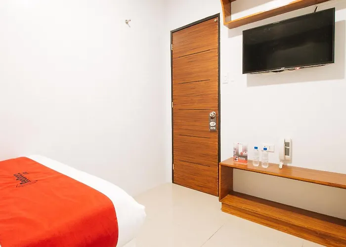 Reddoorz Near Quiapo Church Hotel 2*